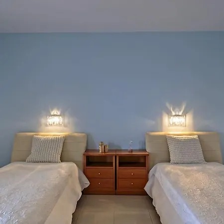 Cozy In Peaceful Area! Sea View!!!